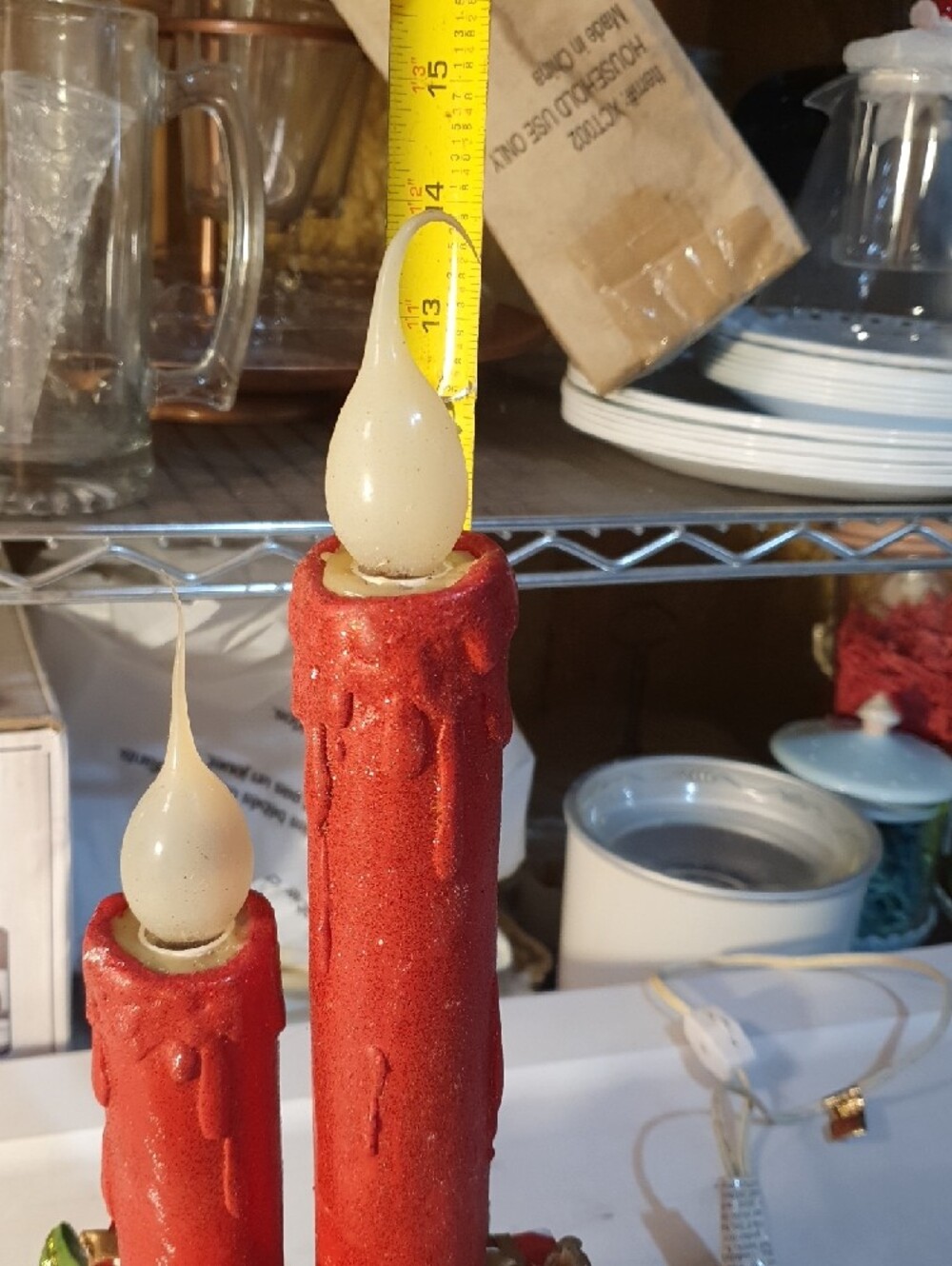 💜 Red LED Christmas Candle Pair with Holly and Gifts - Picture 7 of 13